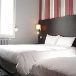 Logis - Le Charleston 3*