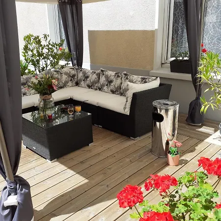 Hotel Logis - Le Charleston