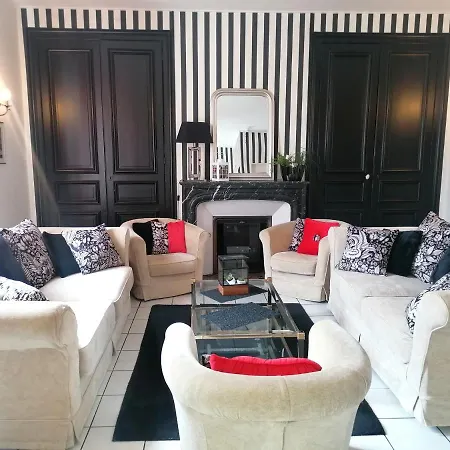 Hotel Logis - Le Charleston