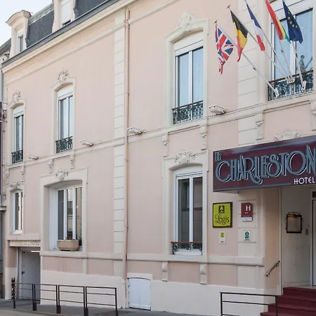 Hotel Logis - Le Charleston