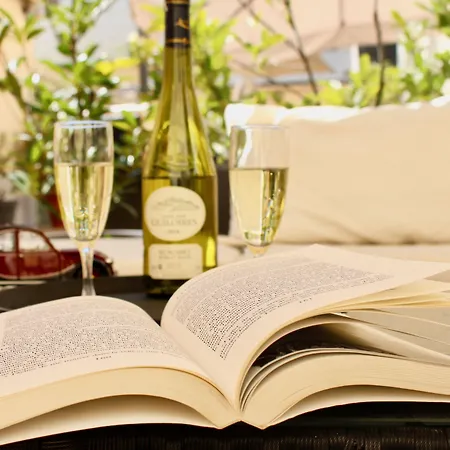 Logis - Le Charleston Hotel Le Mans