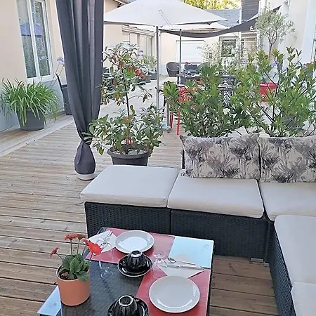 Logis - Le Charleston