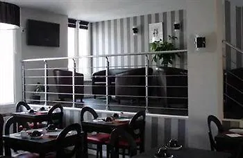 Le Charleston 3* Le Mans