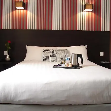 Logis - Le Charleston 3* Ле-Ман