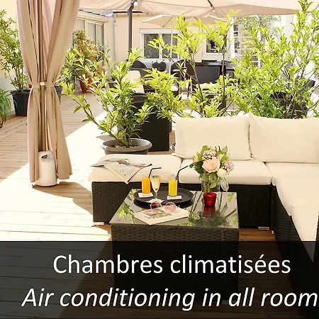 Hotel Logis - Le Charleston