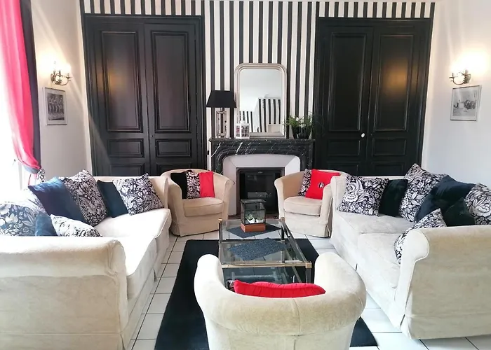 Hotell Logis - Le Charleston