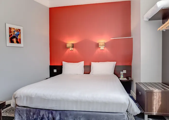 Hotel Logis - Le Charleston Le Mans