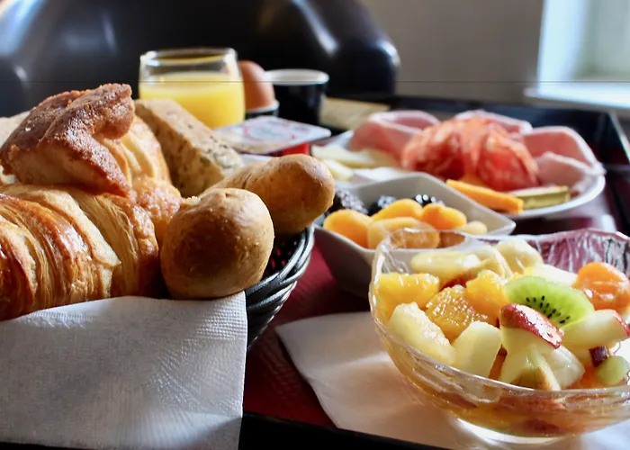 Hotel Logis - Le Charleston Le Mans