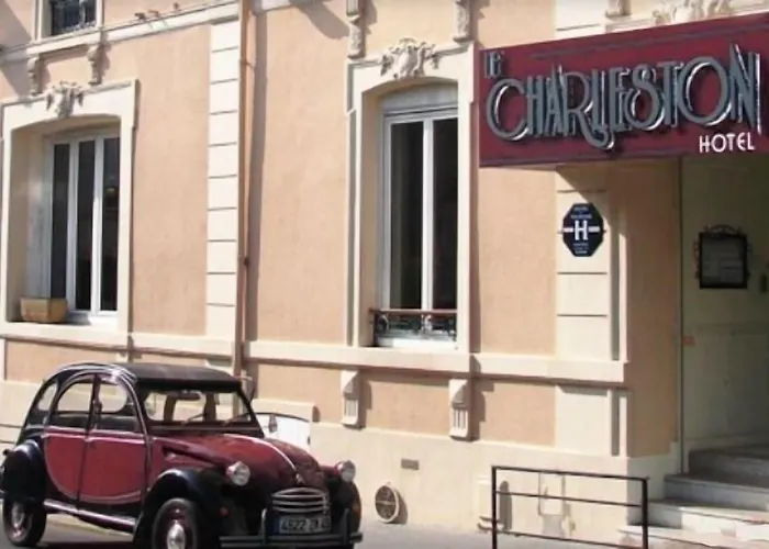 Logis - Le Charleston Hotel 3*